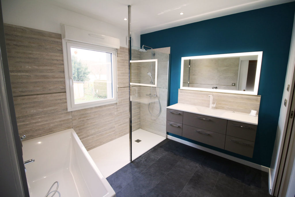 Bains Douches Et Co Salle De Bain Design Saint Avé1