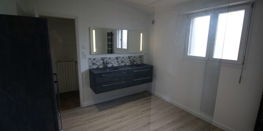 Bains Douches Et Co Salle De Bain Épurée 4